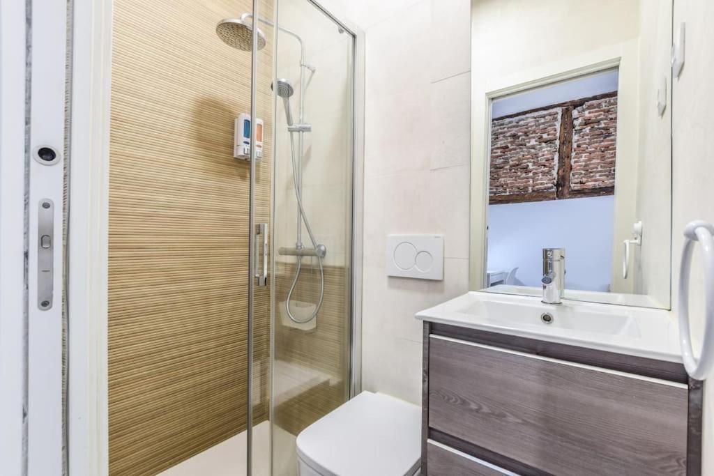 Unique Flat La Latina * Billiard & Darts Apartment Madrid Ngoại thất bức ảnh