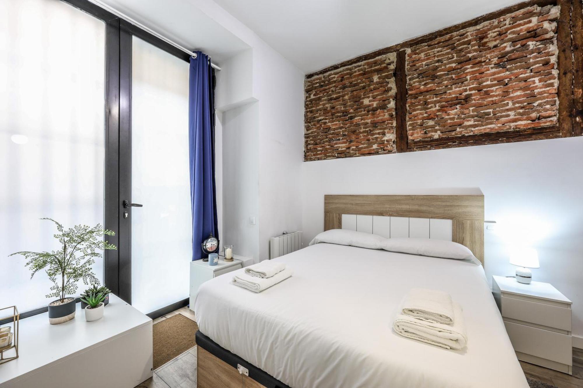 Unique Flat La Latina * Billiard & Darts Apartment Madrid Ngoại thất bức ảnh
