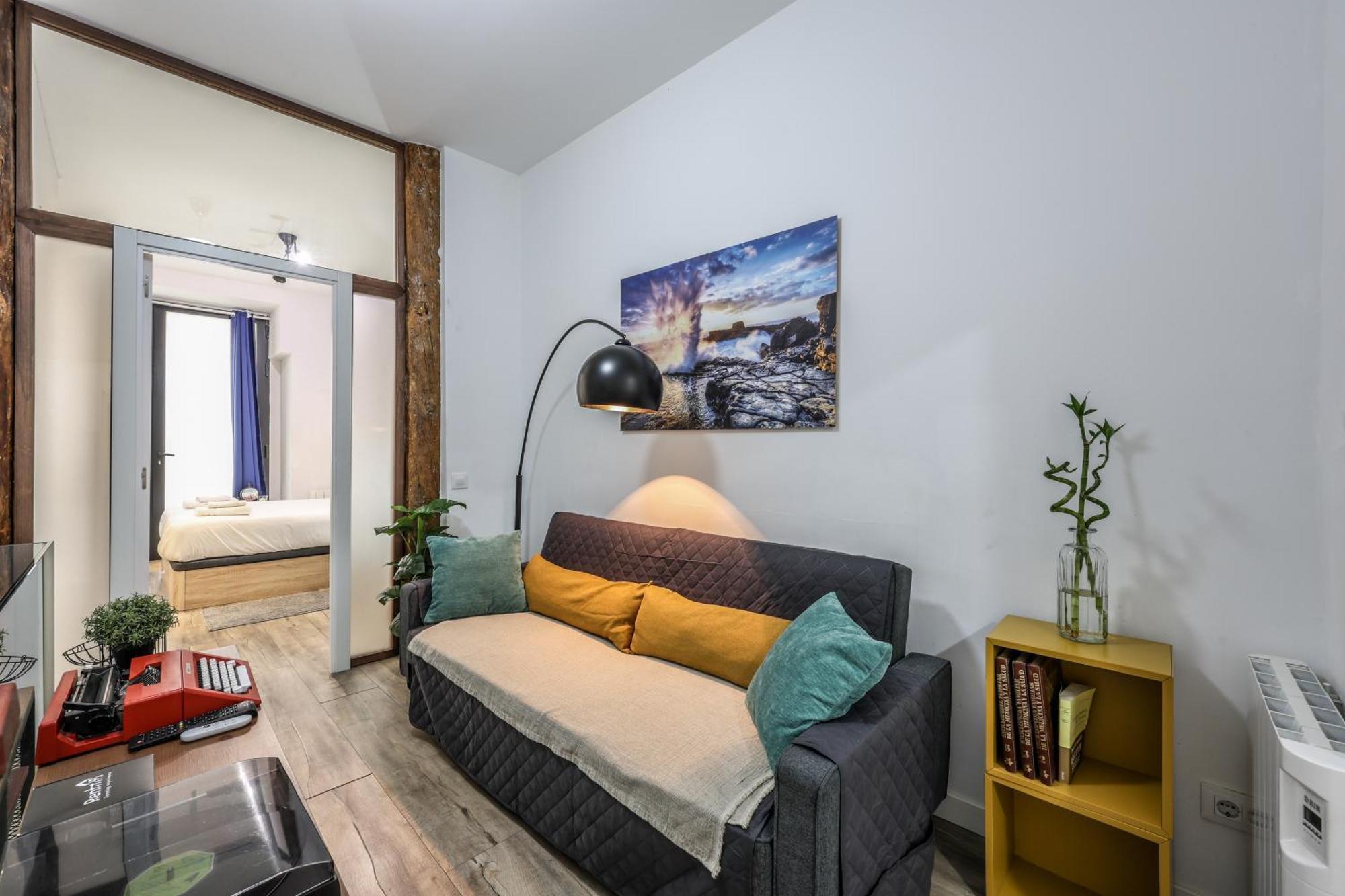 Unique Flat La Latina * Billiard & Darts Apartment Madrid Ngoại thất bức ảnh